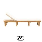 تخت کنار استخر مرجان