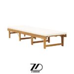 تخت کنار استخر مرجان