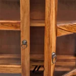 ویترین شیشه ای ونداد