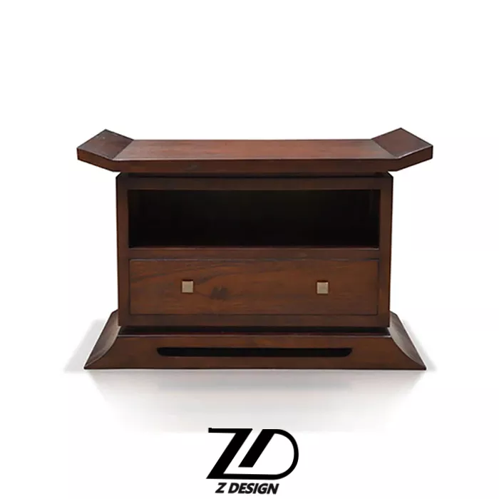 کنار تختی چوبی آنی