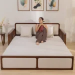 کاناپه تخت خواب شو مانی