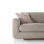 مبل راحتی مانلی