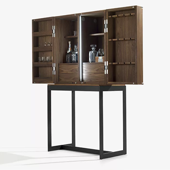 بار چوبی لئون